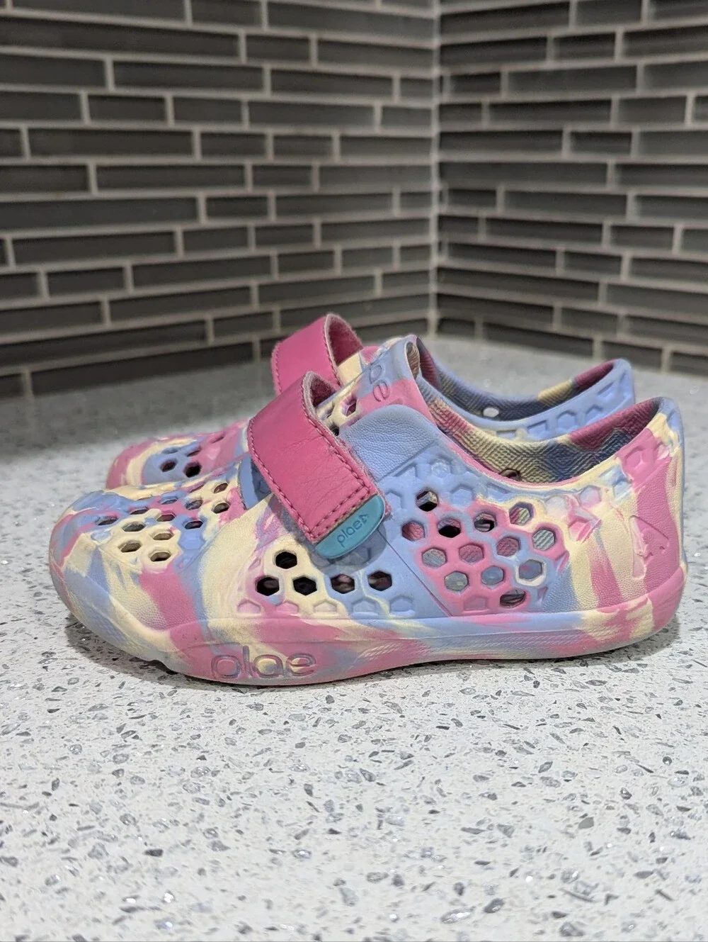 Plae Kids Mimo Purple Pink Neapolitan Swirl Water Sneaker Sandal Rubber Girls 9